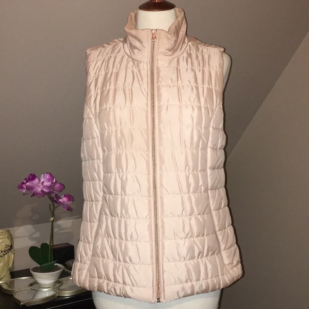 Beautiful blush puffer vest